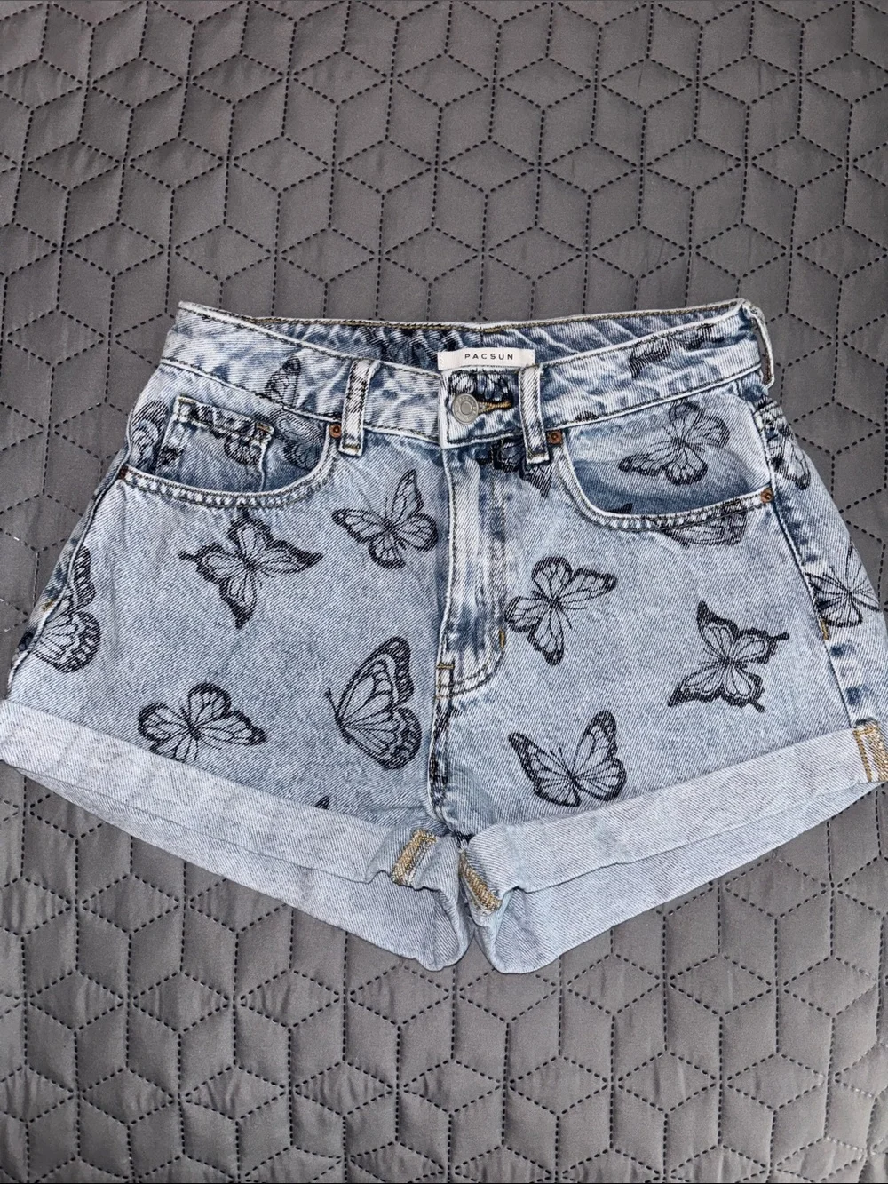 Pacsun Eco Butterfly Stamp Mom Shorts- 26 - Picture 4 of 10